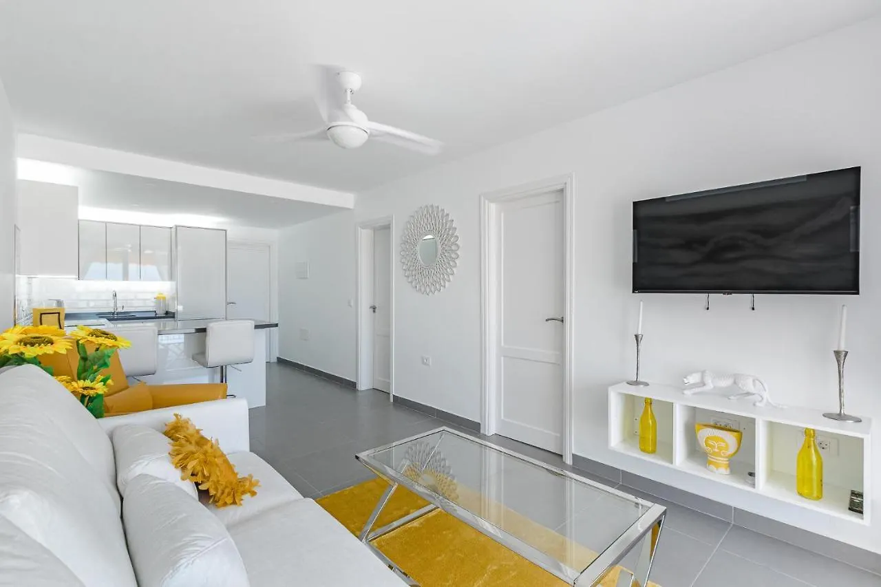 Buenavista Sunflower Apartment In Playa La Arena Puerto de Santiago